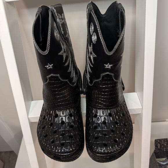 Limited Edition Crocs Cowboy Boots 2023 Rare M5/W7 Western - Picture 3 of 9